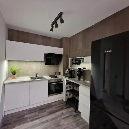 Marsselis Luxe Port فارنا