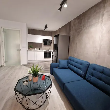 Marsselis Luxe Port * וארנה
